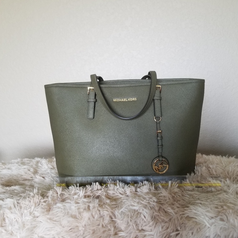 100% Authentic Michael Kors purse